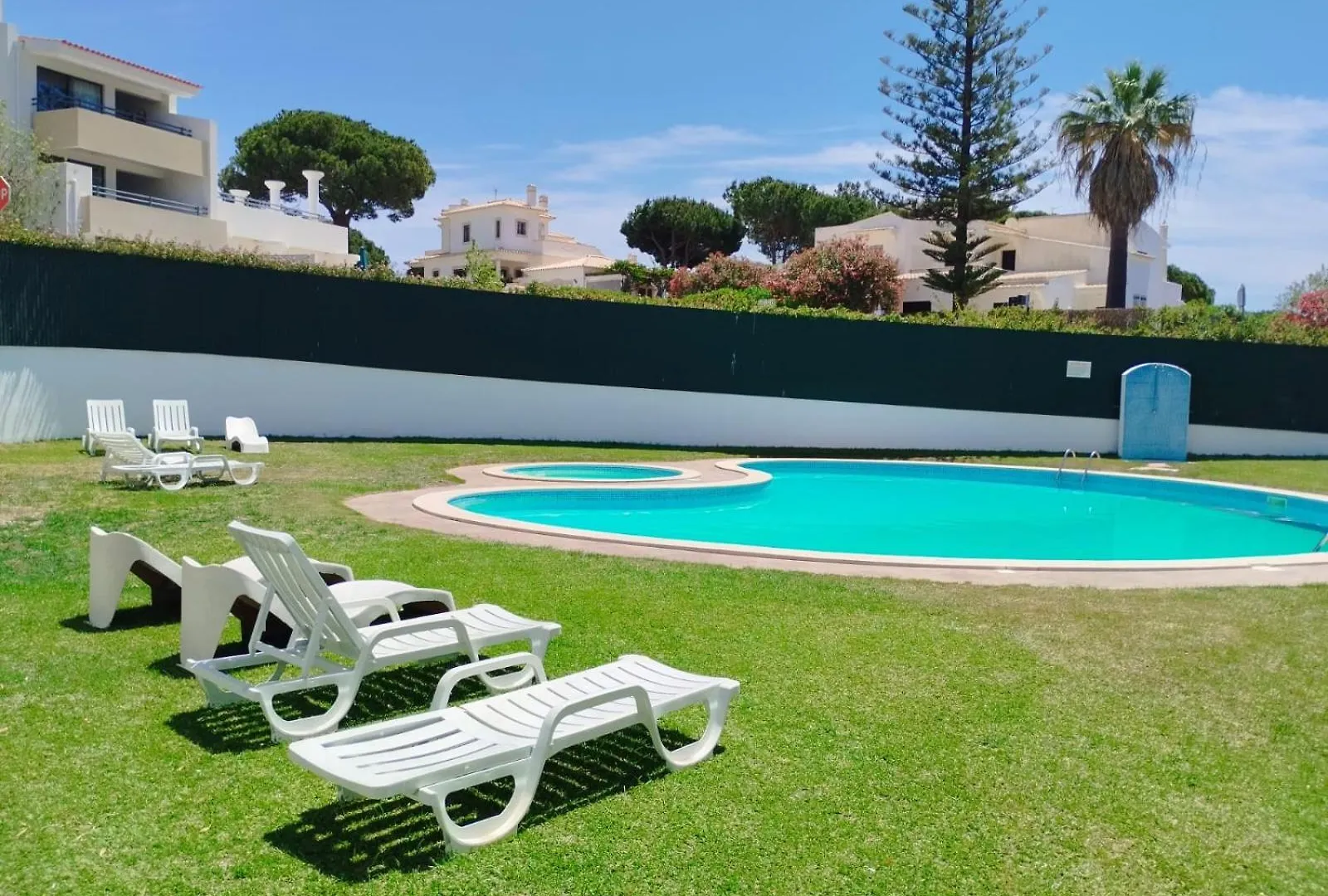 Ferias Vilamoura T1 Grande Com Piscina Apartment Portugal